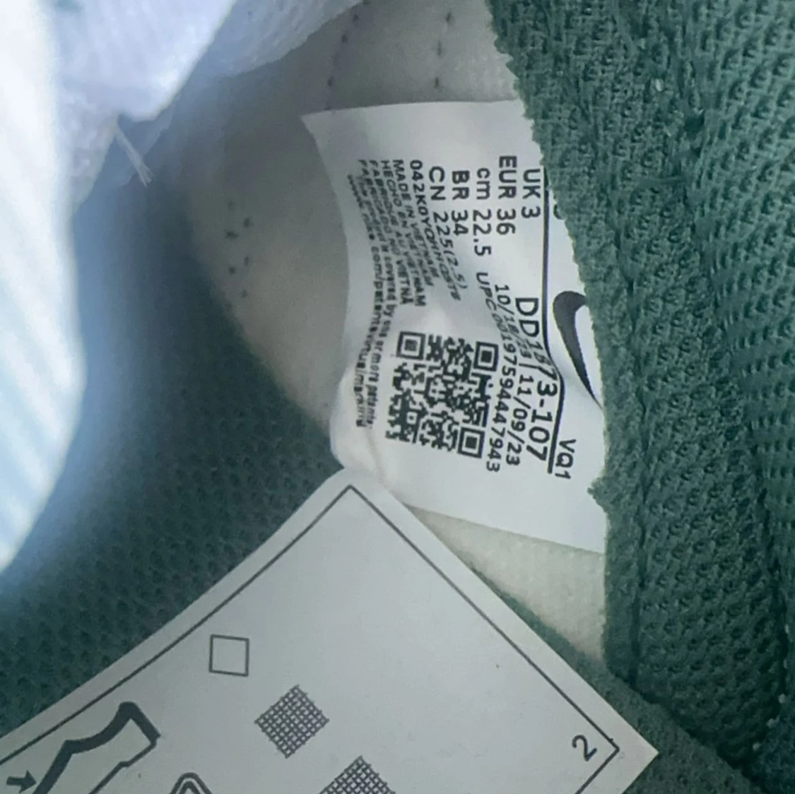 Helt nya oanvända nike dunk low skor - 90