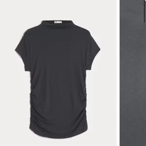 Grå tröja  - En fin grå tröja ifrån Cubus har knappt använt för den är lite stor på mig men annars är den som ny🌸