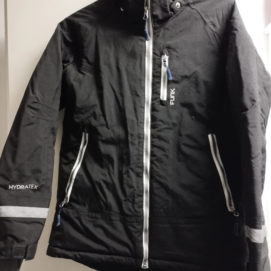 Svart jacka från Funk plus termobyxor 
