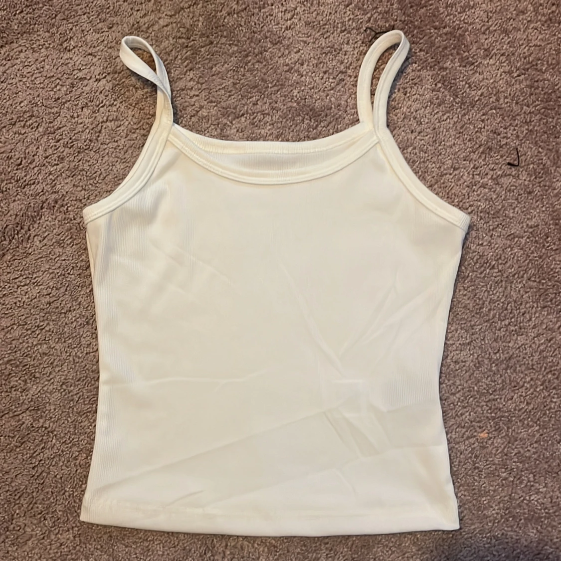 Vit ribbad linnetopp (OBS) oanvänd!