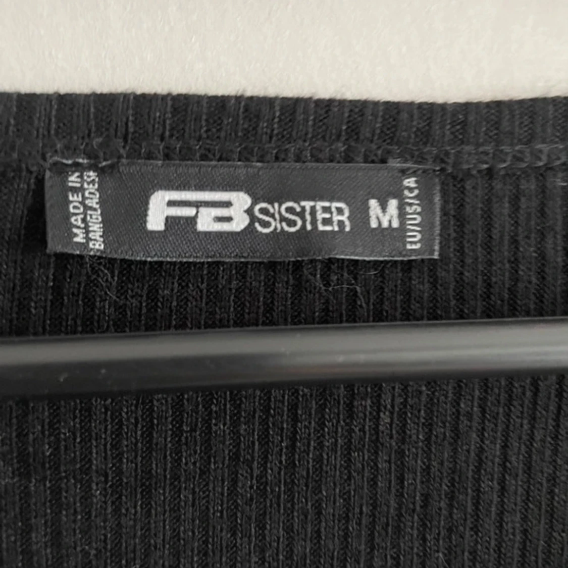Svart ribbad tröja från FB Sister - 90