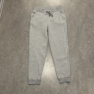 Peak performance byxa - En skön byxa att ha på sig på sin fritid och väldigt bekväma 
