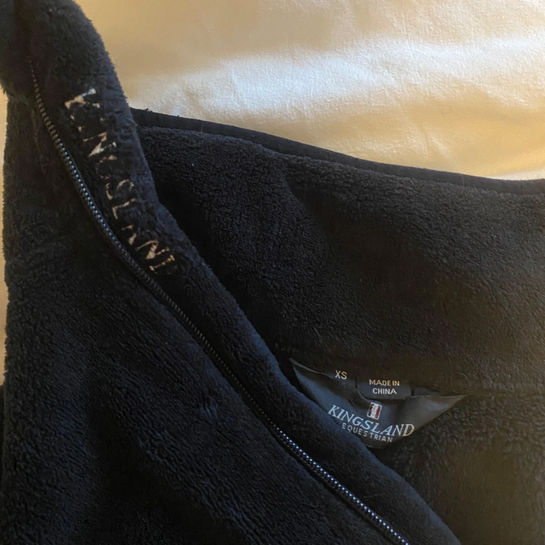 Svart fleecejacka från Kingsland - 93