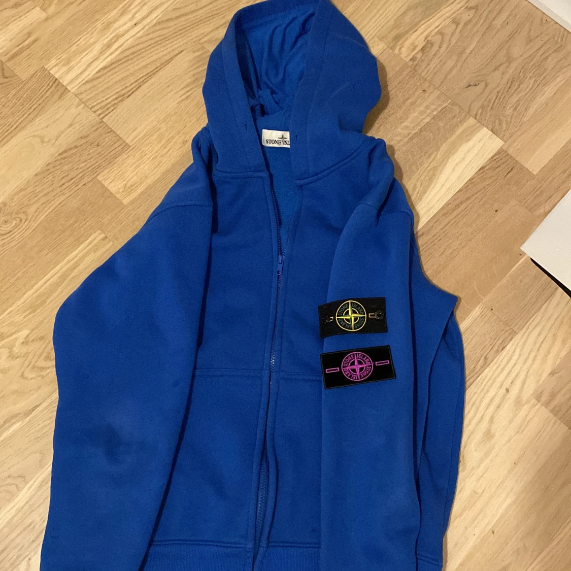 Blå hoodie från Stone Island - 91