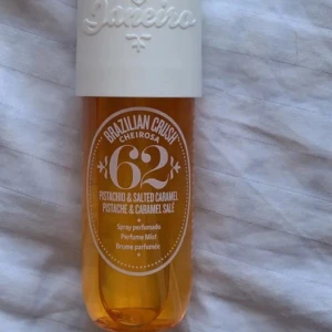 Sol de janeiro 62 body Mist - En body mist i doften 62. Har använt den två gånger och anledningen till att jag säljer den är att doften inte är för mig.