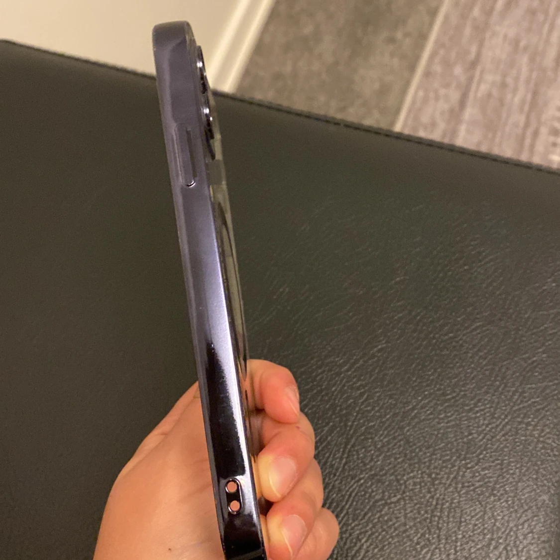 Genomskinligt mobilskal med MagSafe-ring - 90