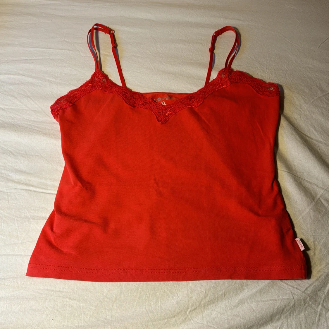 Rött spetslinne - 90