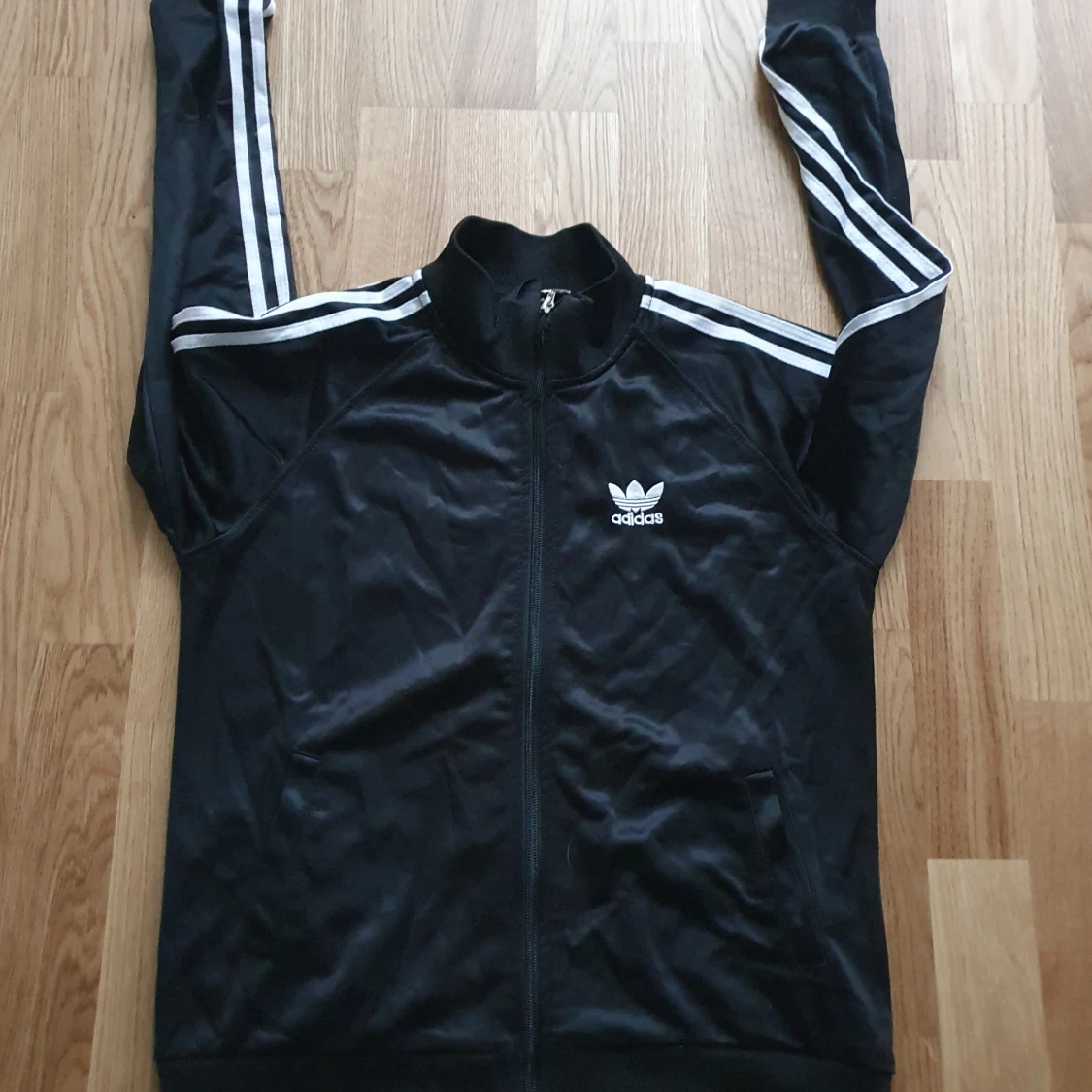 Svart träningsset från Adidas
