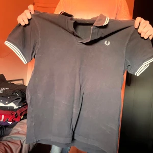 Fred Perry piké - Cok grisch