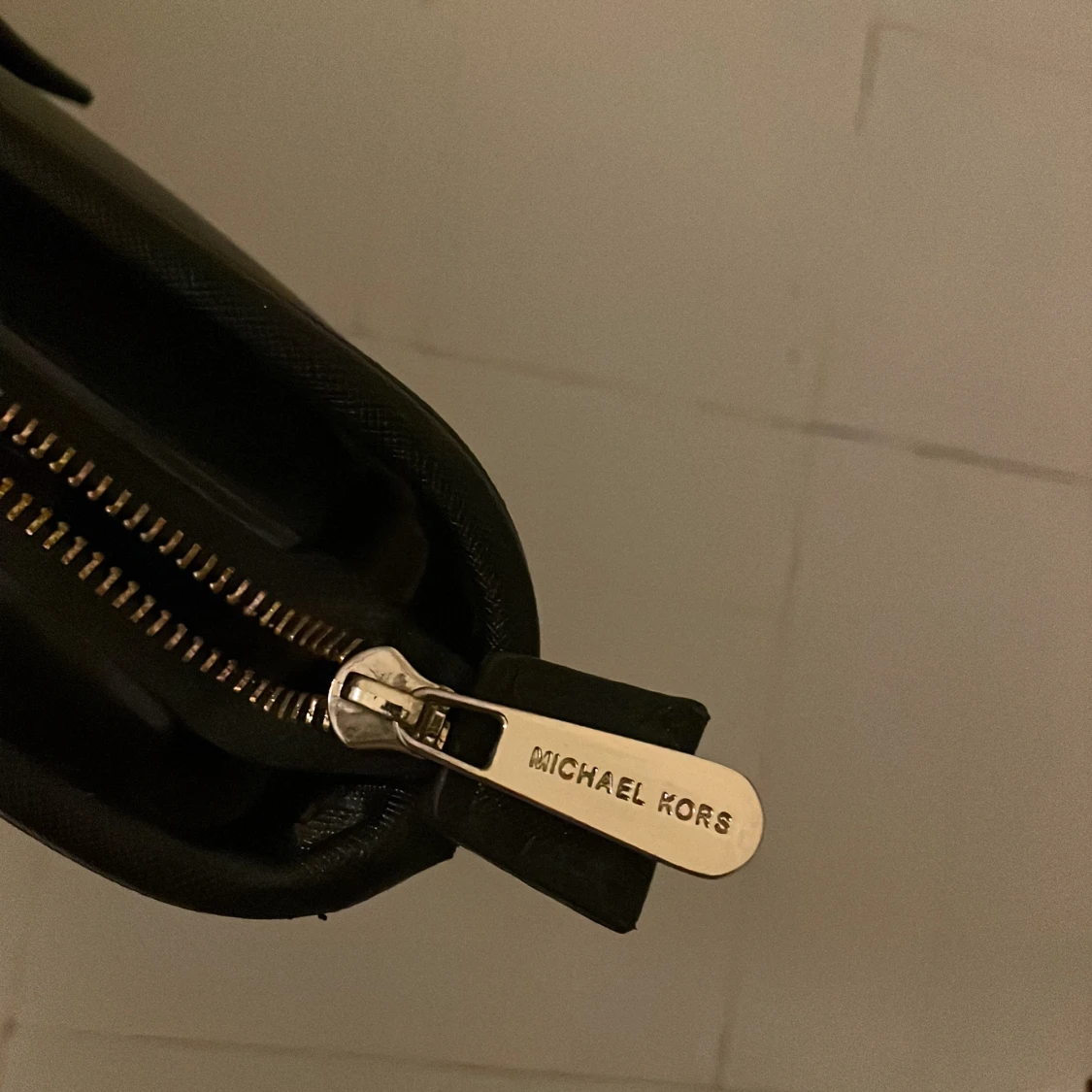 Svart axelväska från Michael Kors - 4