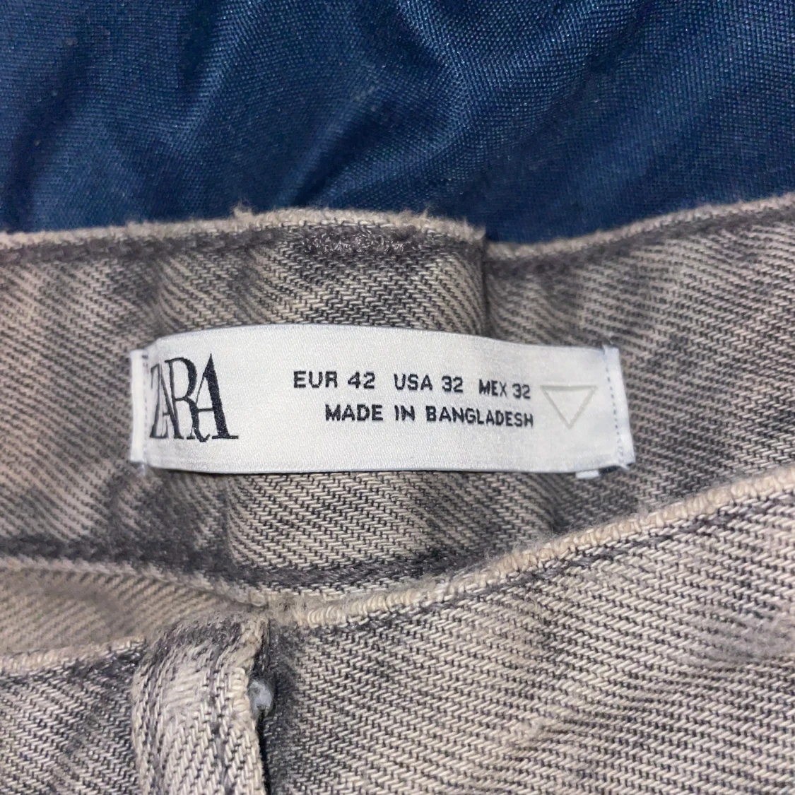 Grå jeans från Zara - 2