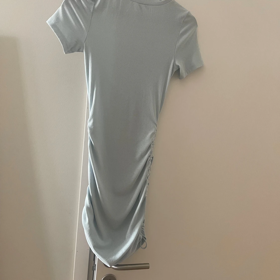 BLÅ SOMMARKLÄNNING - 90