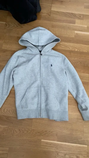 Ralph louren tröja - Ralph louren zip up mellan använd inget fel med tröjan 