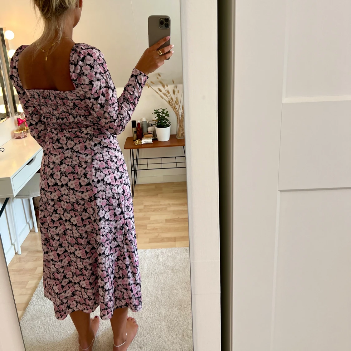 Blommig långklänning med slits - 90