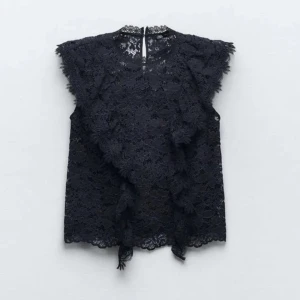 Blus från zara  - Jätte fin blus från zara, inga defekter skriv för egna bilder🫶🏻❤️❤️