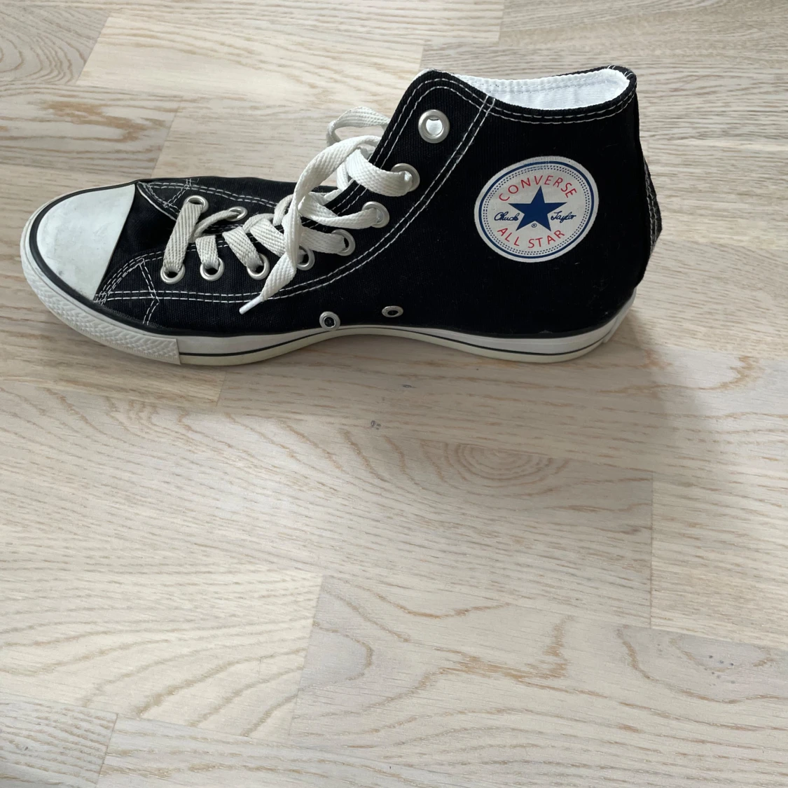 Svarta Converse - 1