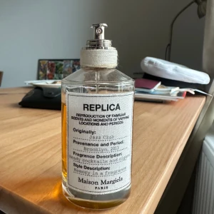 Maison Margiela Jazz Club - 100ml-flaska (ca 85 ml kvar), Söt och kryddig, perfekt till hösten och vintern, nypris 1600:-