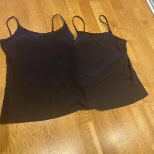 2-pack svarta linnen🫶 - Säljer dessa svarta linnen från H&M i bra skick 