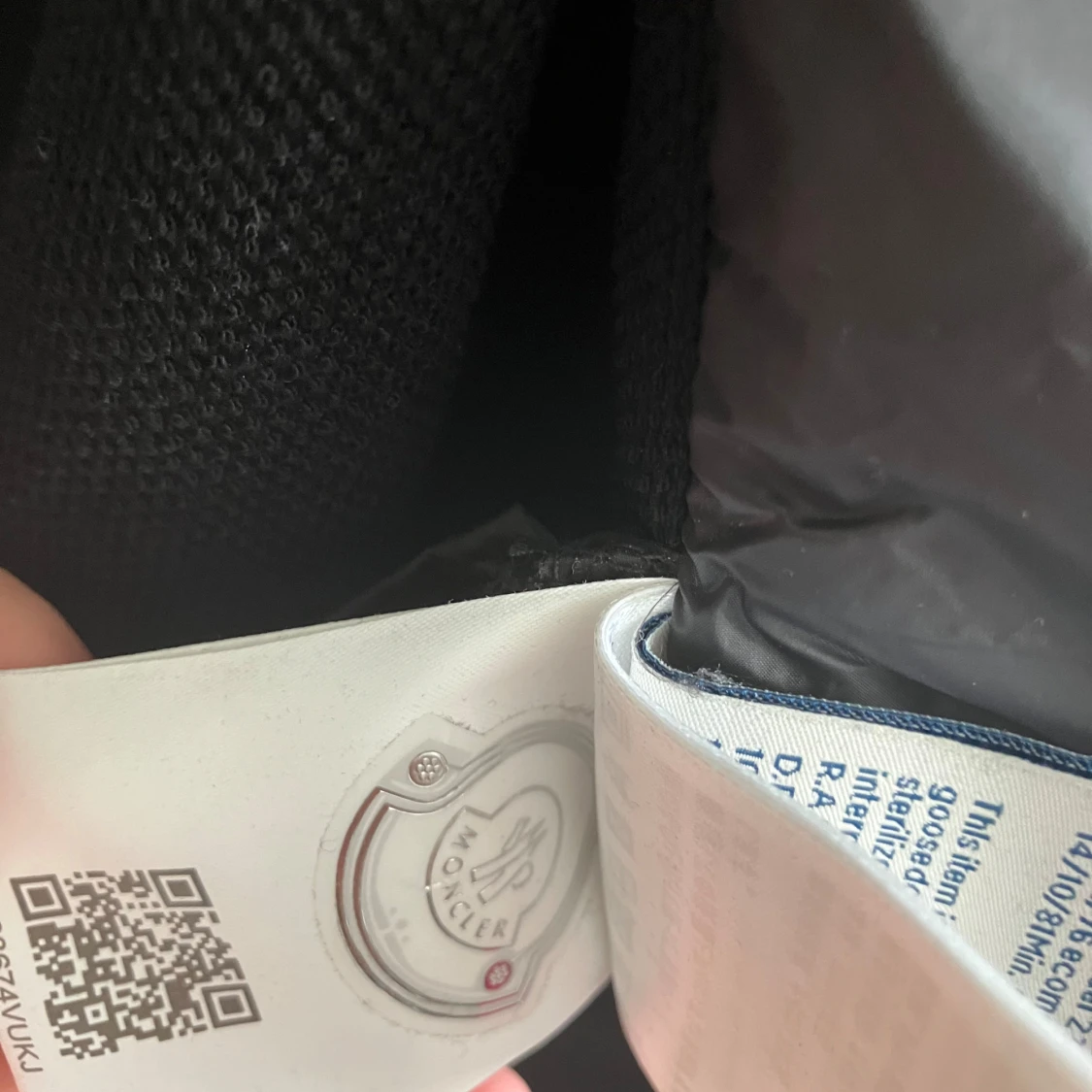 Moncler Cardigan - 92