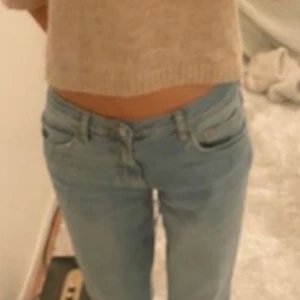 Ljus blå jeans  - Storlek xs/s bra skick. Vet ej märke 