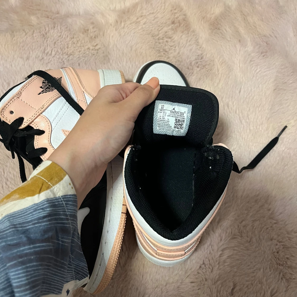 Jordan 1 crimsontint  - 2