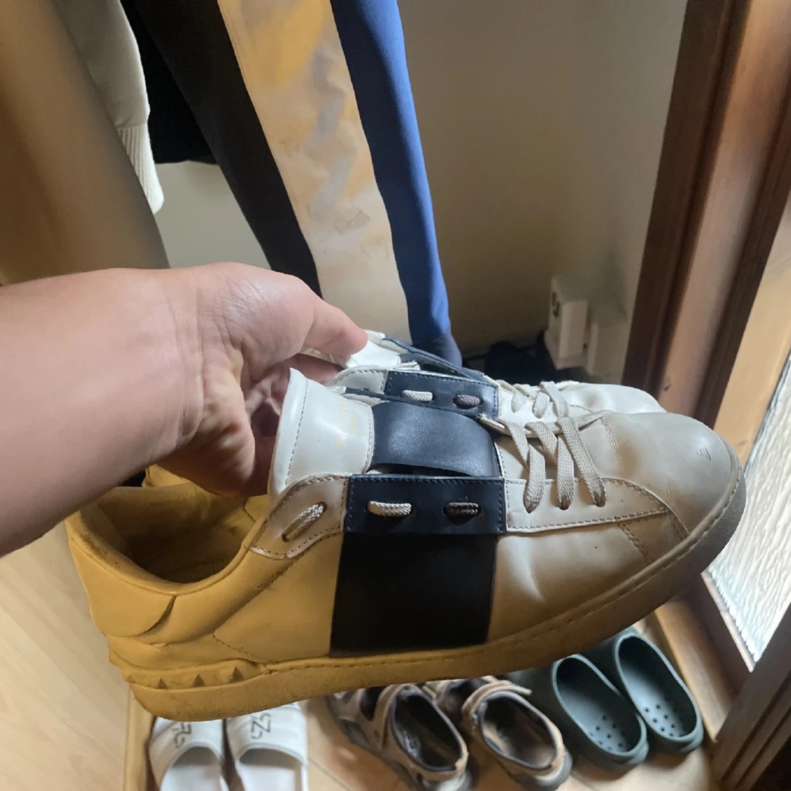 Valentinos opens  - 1