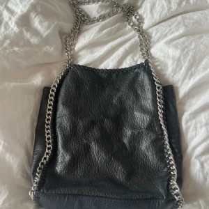 Stor tiamo väska - Bra skick, pris kan diskuteras 