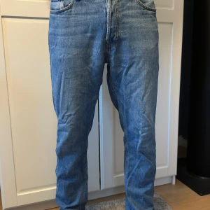 Jeans Jack & Jones - Jeans från Jack & Jones i bra skick. Modell: Loose/Chris 