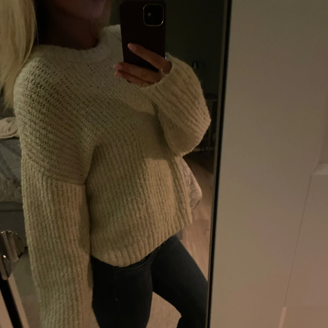 Beige stickad tröja - 90