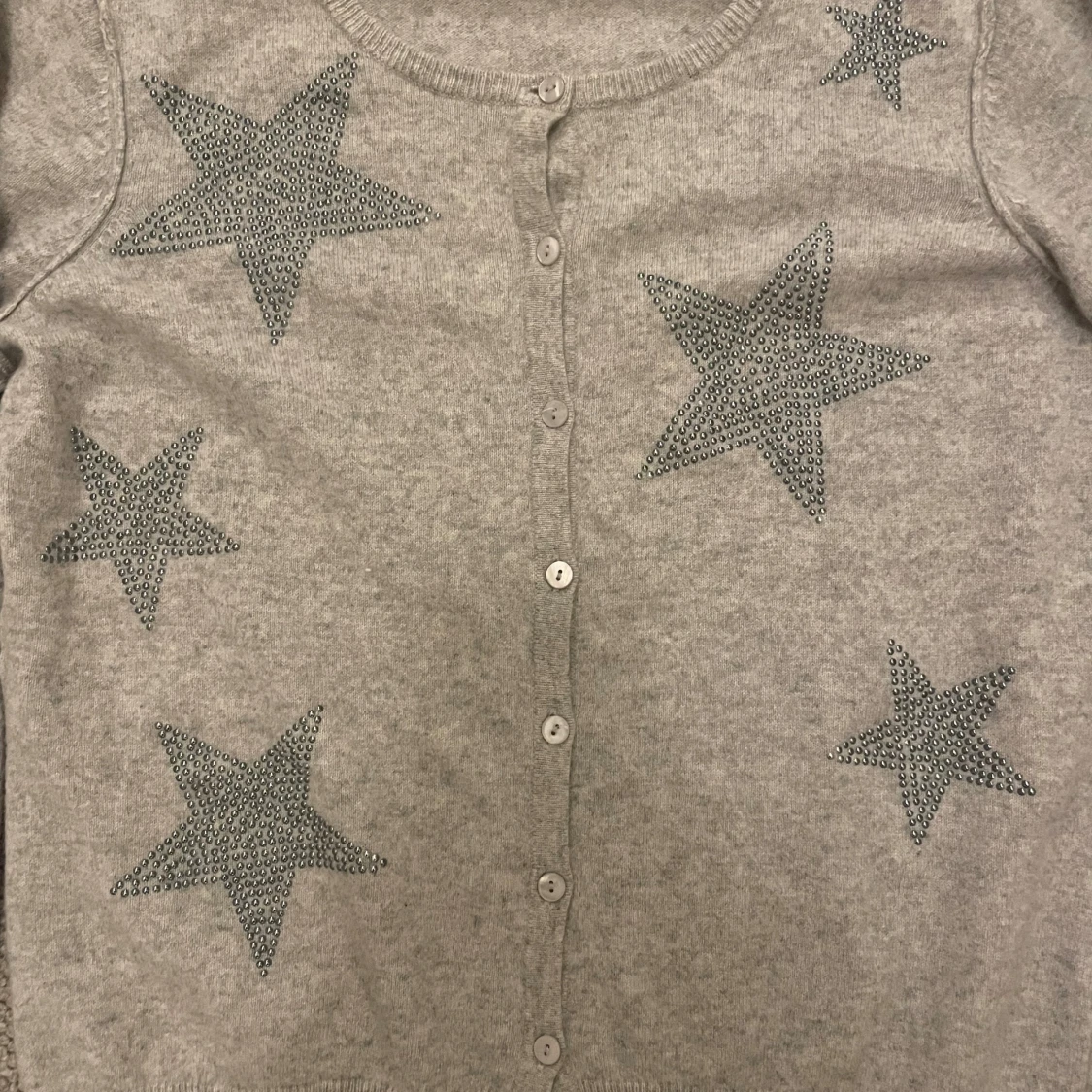 Grå kofta med stjärnor från Mark Adam New York  - 90
