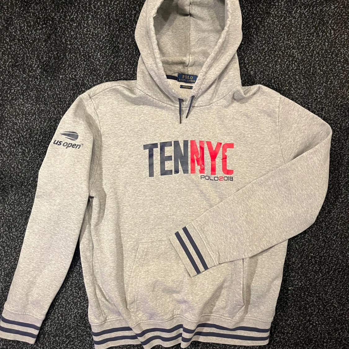 Grå hoodie från Polo Ralph Lauren