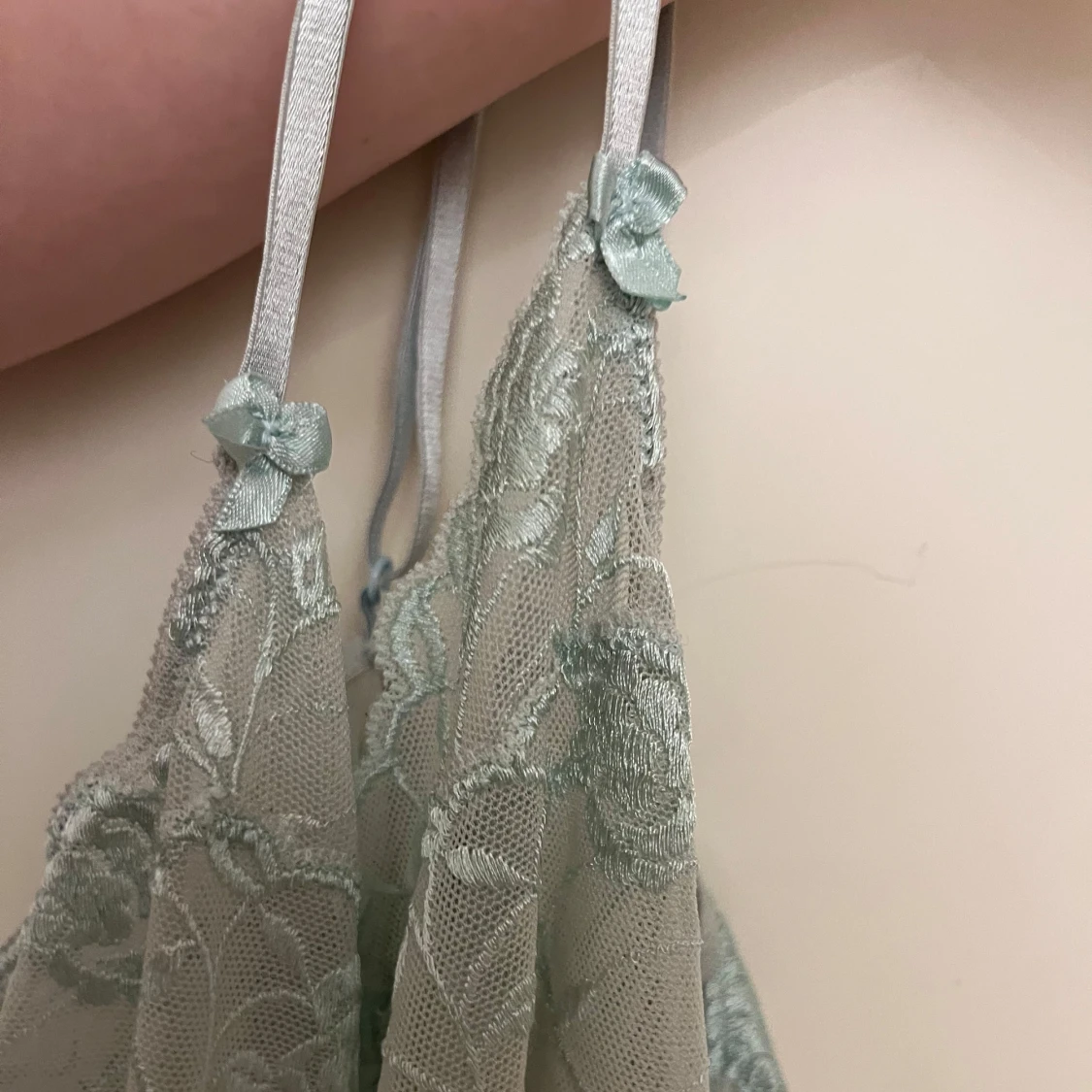 Mintgrön spetslinne - 91