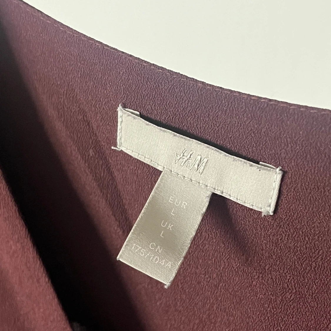 Vinröd blus från H&M  - 91