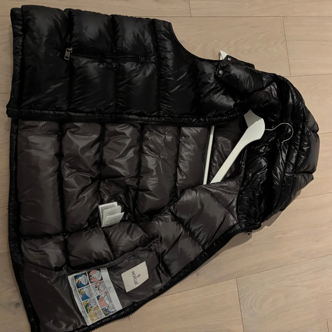 Moncler väst svart - 90