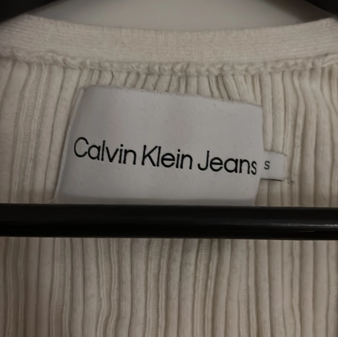 Vit ribbad kofta från Calvin Klein Jeans - 90