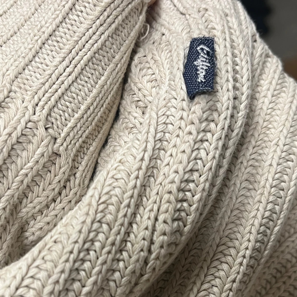 Beige stickad tröja från Clifton - 90