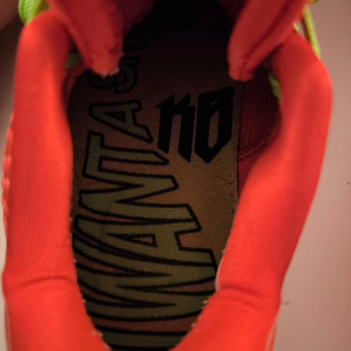 Kobe reverse grinch - 92