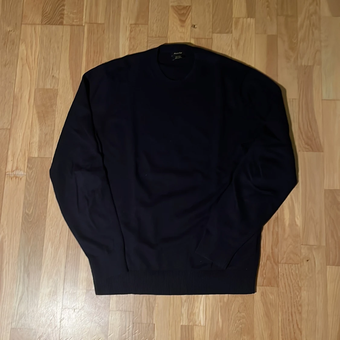 Mörkblå tröja från Massimo Dutti