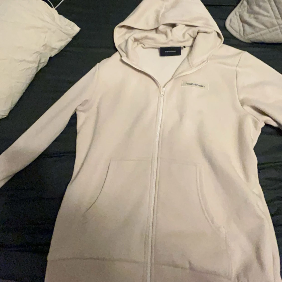 Vit hoodie från Peak Performance - 91