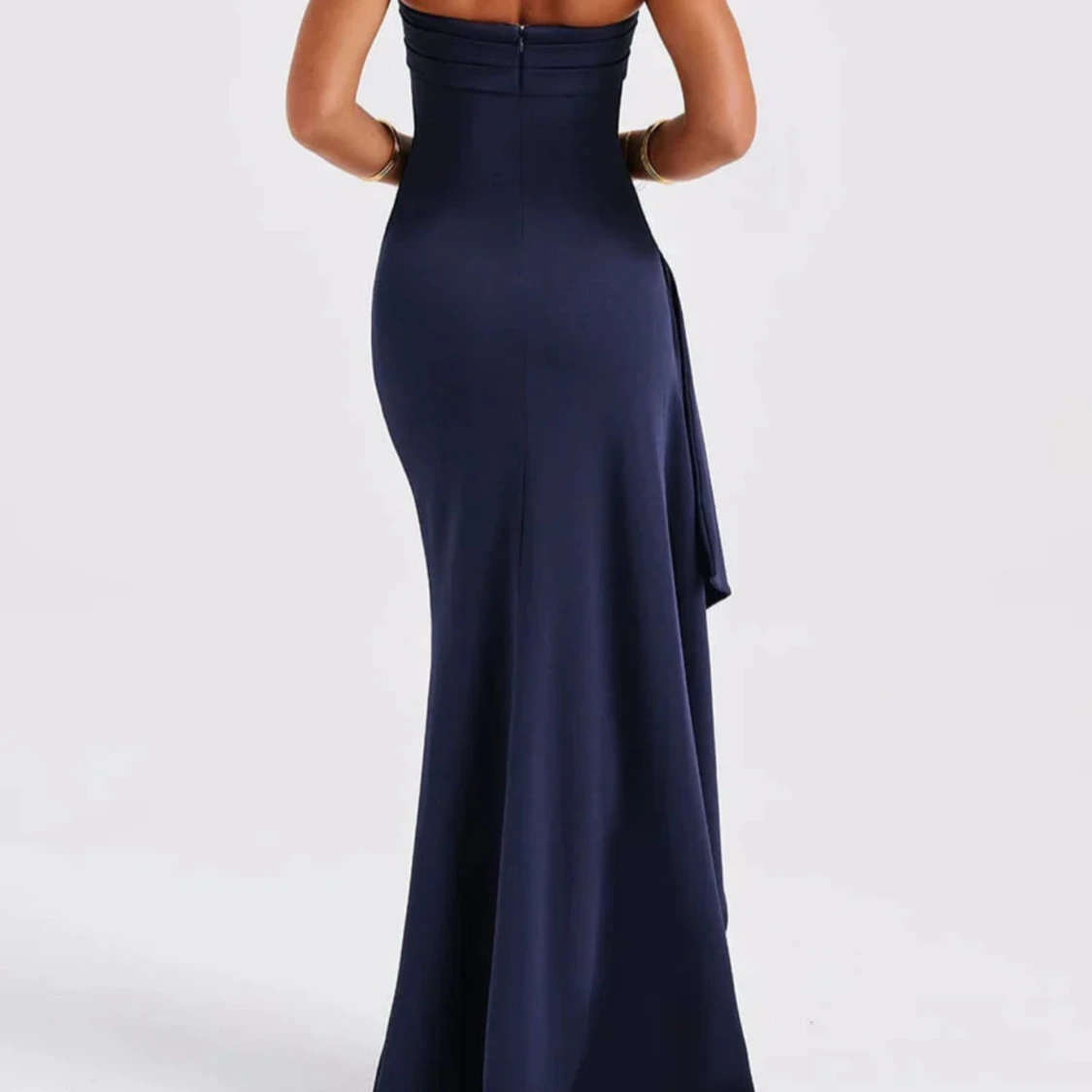 Mörkblå balklänning - 90