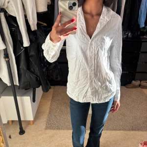 Vit skjorta - Vit skjorta 