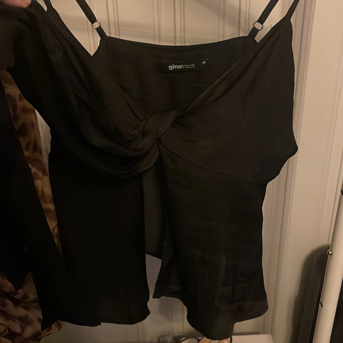 gina tricot topp - 1