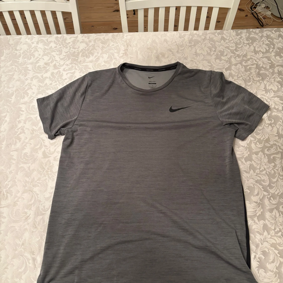 NIKE DRI-FIT T-SHIRT