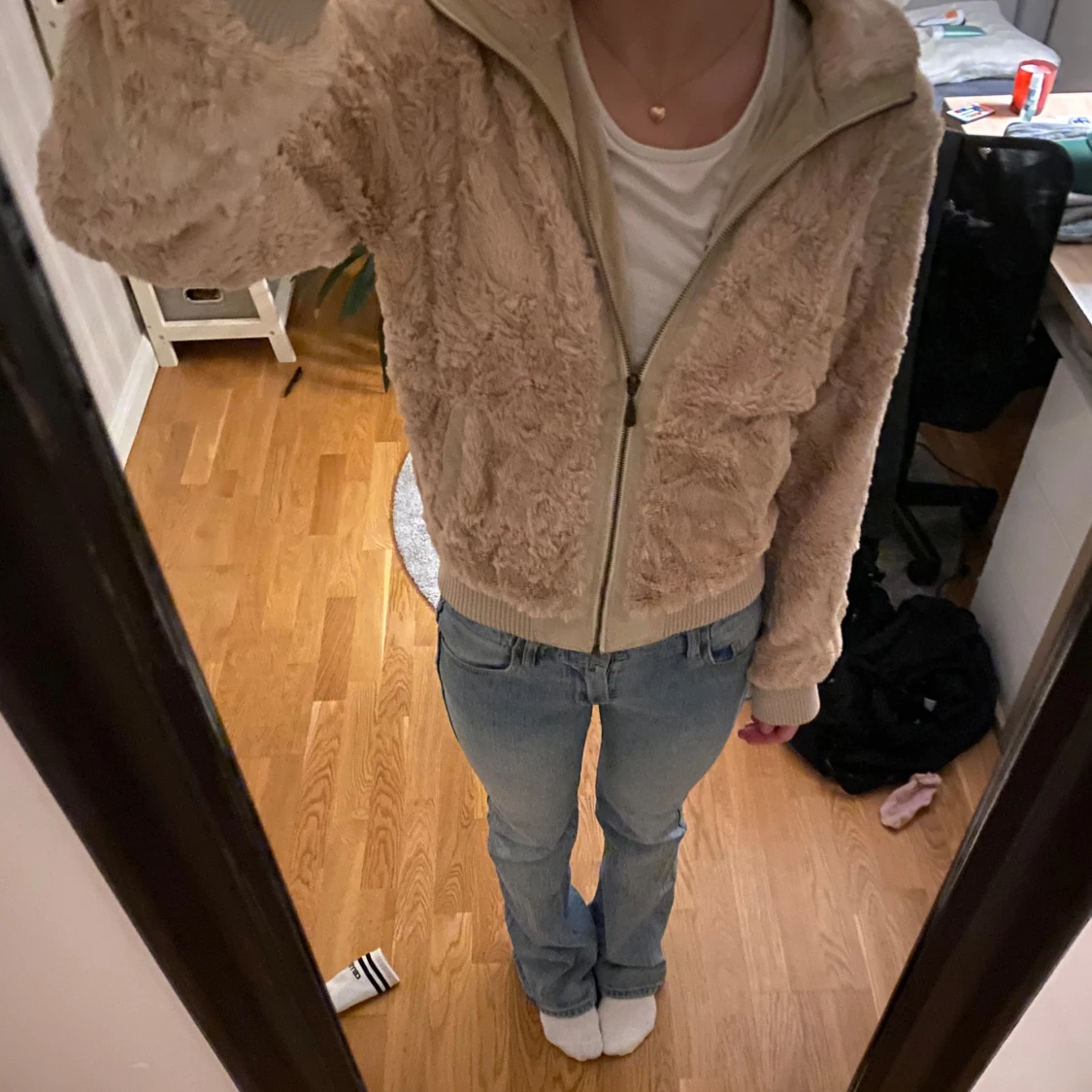 Beige teddyjacka med leopardmönstrat foder - 1