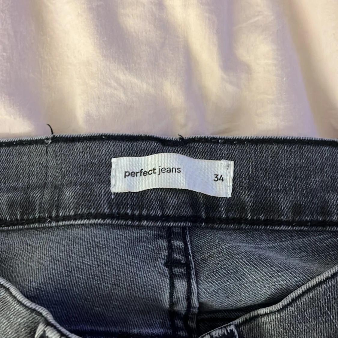 Grå jeans från ginatrocot - 2