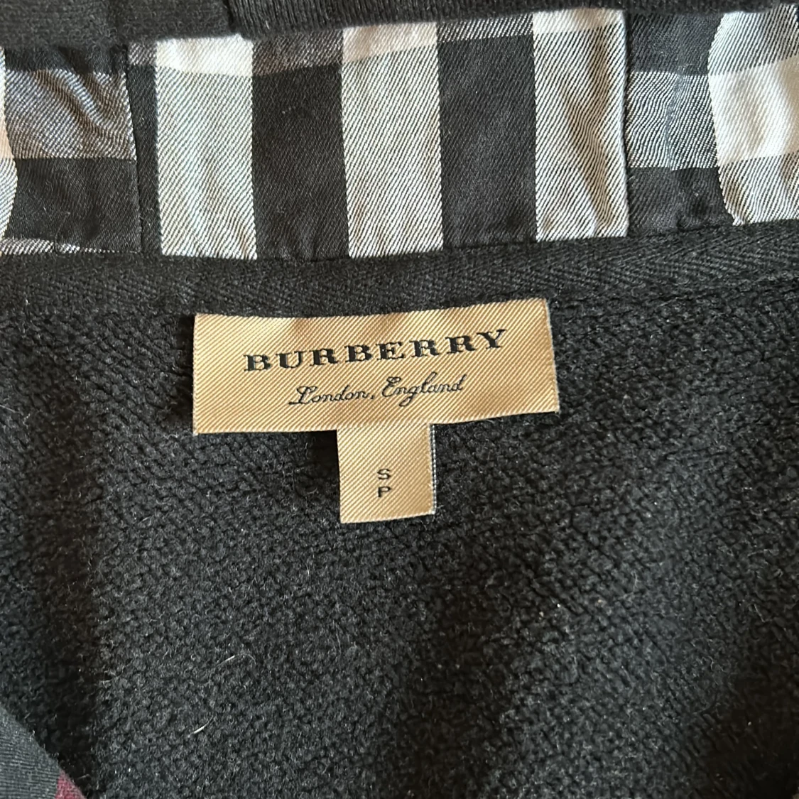Svart huvtröja från Burberry - 1