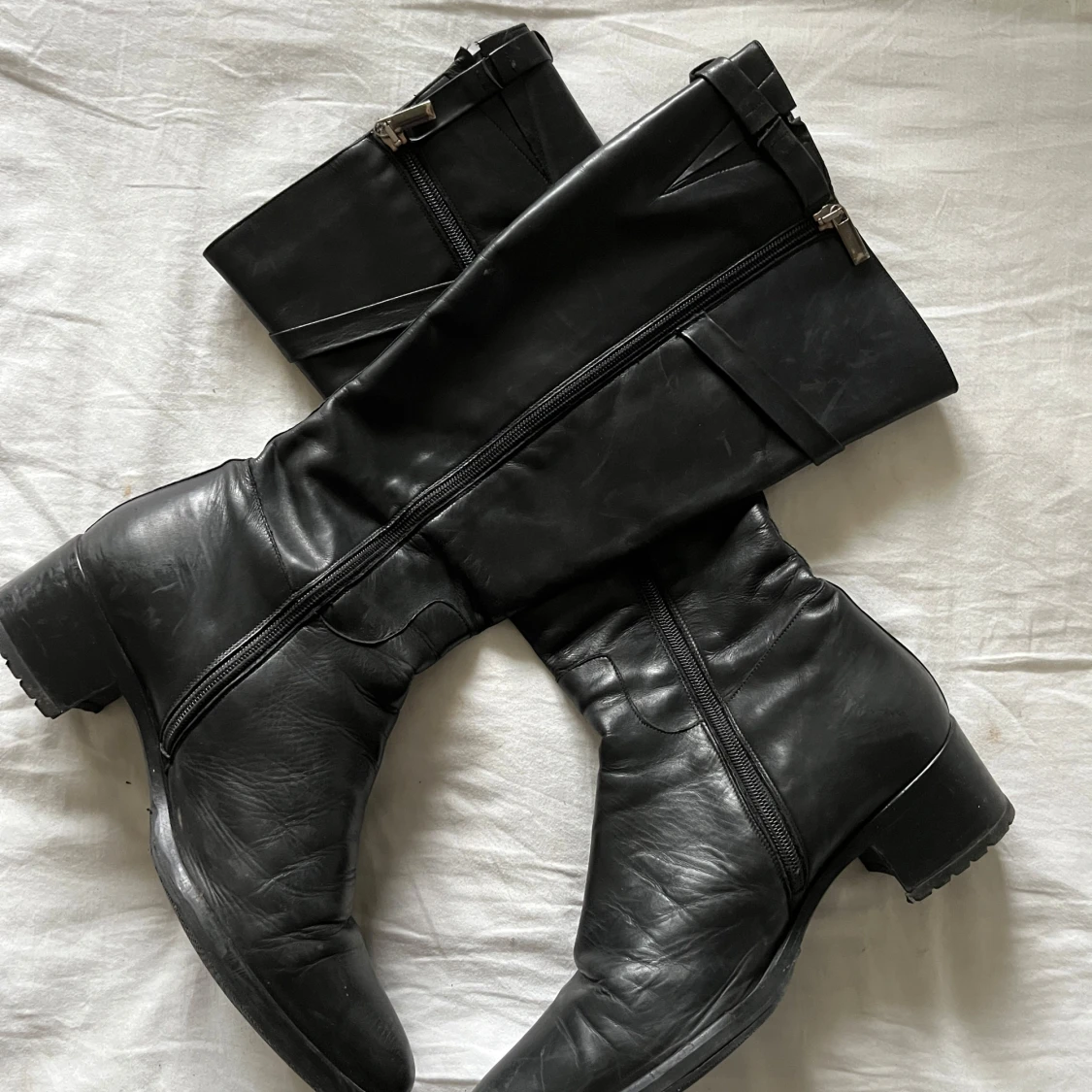 Höga svarta boots läder  - 91