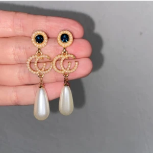 Örhängen vintage stil - Superfina 