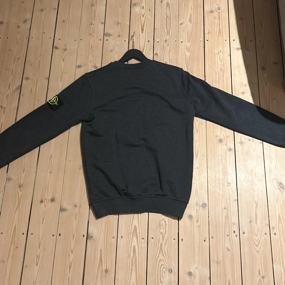 Mörkgrå sweatshirt från Stone Island - 92