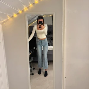 Blåa jeans  - Storlek XS. Pris 99:- vid frågor kontakta mig 🫶🏽